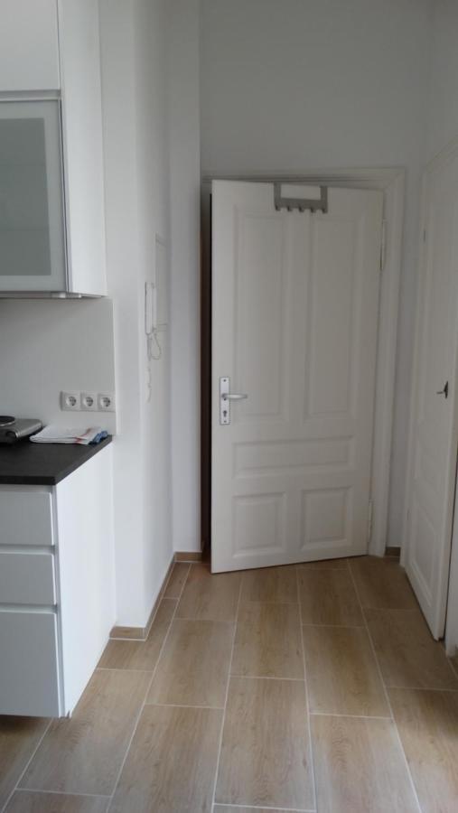 Ruhige Art-Garconniere Mit Balkon Apartment Wien Ngoại thất bức ảnh