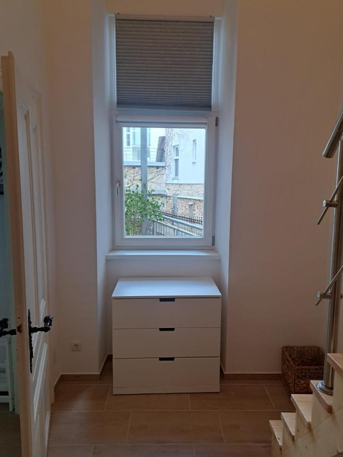 Ruhige Art-Garconniere Mit Balkon Apartment Wien Ngoại thất bức ảnh